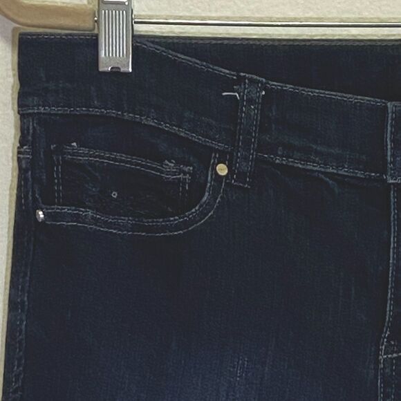 White House Black Market - Feel Beautiful Dark Wash Skinny Jeans - size 6 (28) - Picture 9 of 10
